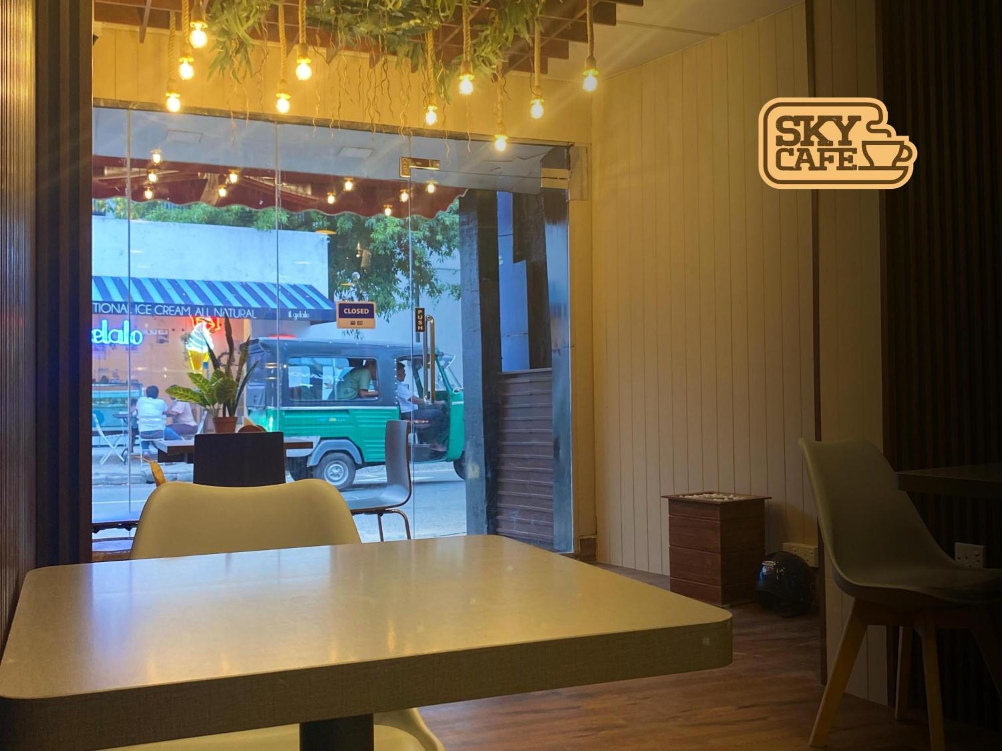 Sky Hostel Negombo Zewnętrze zdjęcie